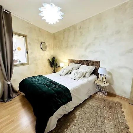 Holiday home Maison De Village Sur Les Chemins De Compostelle