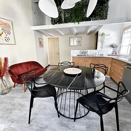Holiday home Maison De Village Sur Les Chemins De Compostelle